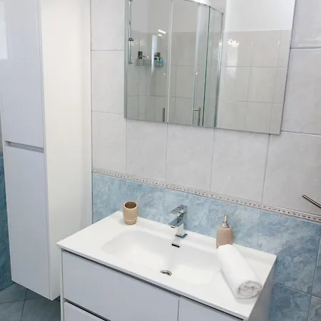 Jacuzzi, Kids' Playground, Free Parking