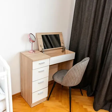 Holiday home Jacuzzi, Kids' Playground, Free Parking Kastela
