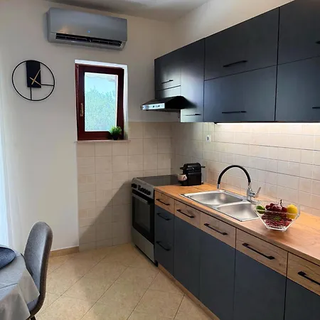 Ferienhaus Jacuzzi House - Parking - Playground